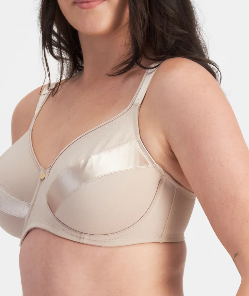 Berlei Minimiser Underwire Bra - Soft Powder - Image 3