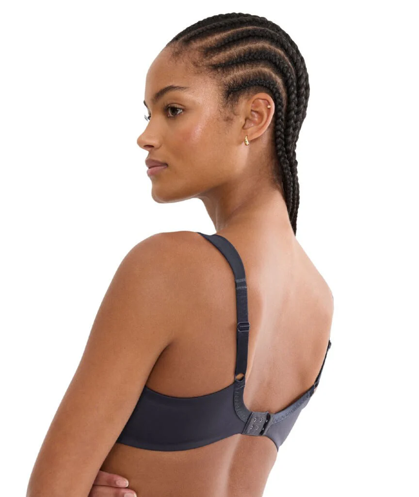 Triumph True Shape Sensation Minimiser Underwire Bra - Ink Gray - Image 2